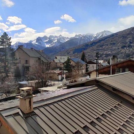 Maison Calme Independante Et Vue Sur Les Montagnes Briancon  Exterior photo