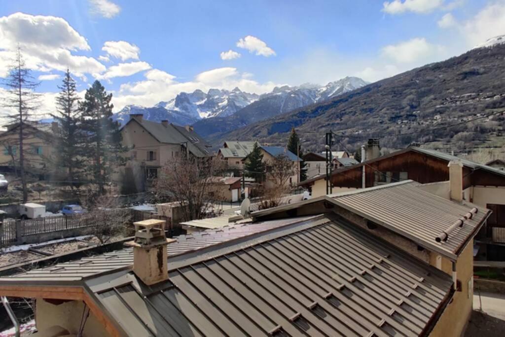 Maison Calme Independante Et Vue Sur Les Montagnes Briancon  Exterior photo
